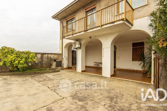 Villa in residenziale in Strada del Pasubio
