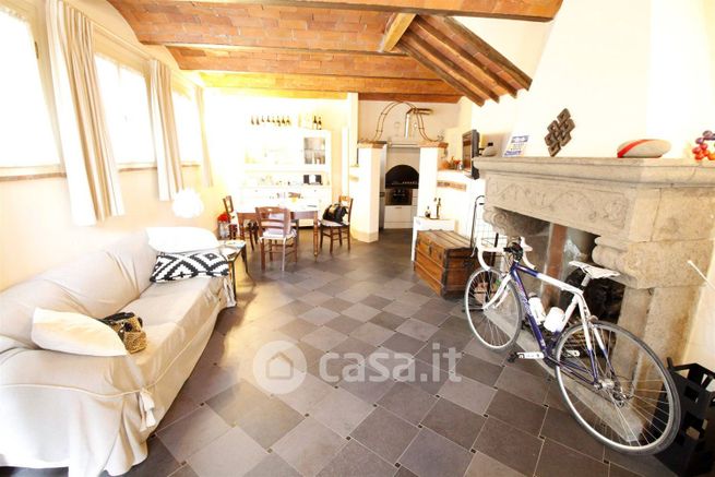 Villetta a schiera in residenziale in Via dello Stadio 64