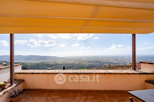Appartamento in residenziale in Vicolo Sernini 7