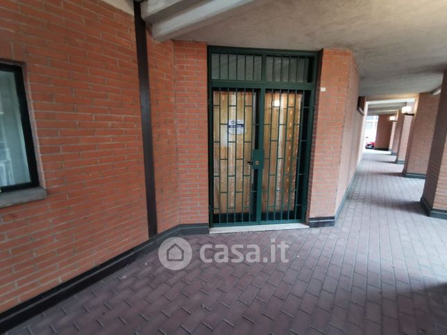 Ufficio in commerciale in Via dell'Arcoveggio 49