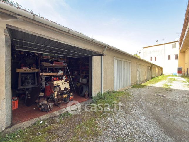 Box/posto auto in residenziale in 