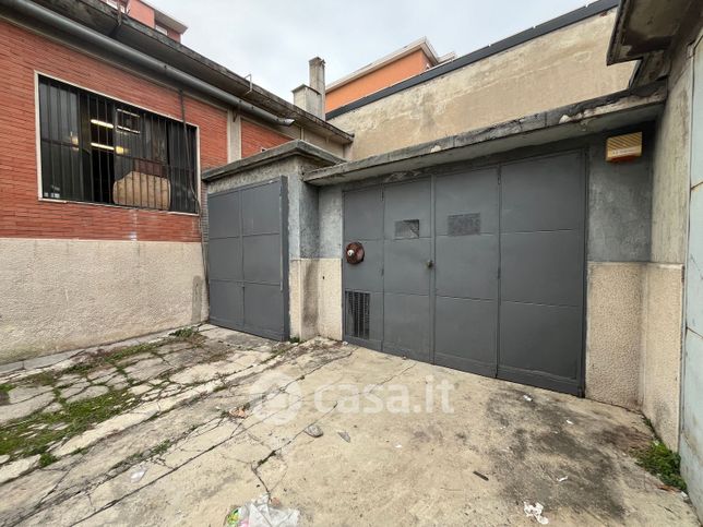 Garage/posto auto in residenziale in Via Privata Monte Lungo 6