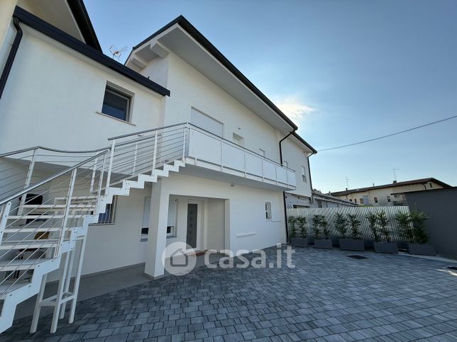 Appartamento in residenziale in Via Archimede