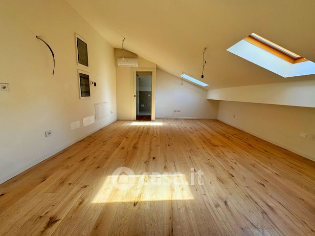 Attico/mansarda in residenziale in Piazza Giuseppe Mazzini