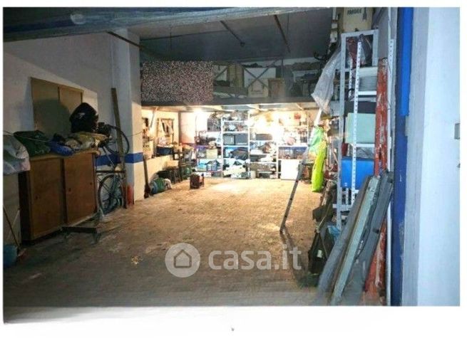 Box/posto auto in residenziale in Largo Luigi Antonelli 25