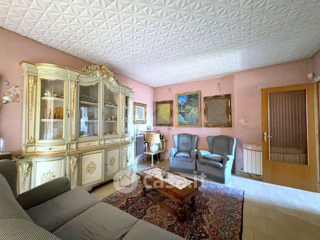 Appartamento in residenziale in Via Roma 5