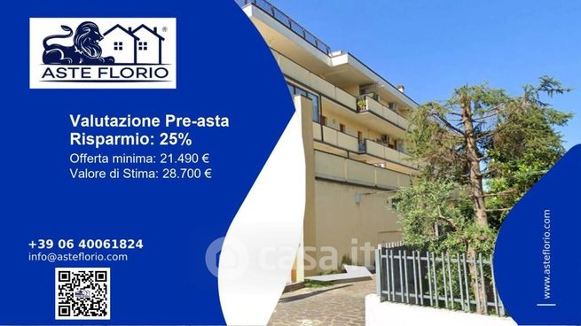 Ufficio in commerciale in Via Giuseppe di Vittorio 12
