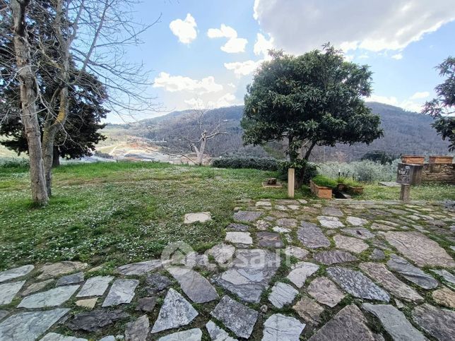 Rustico/casale in residenziale in Via Vecchia Aretina