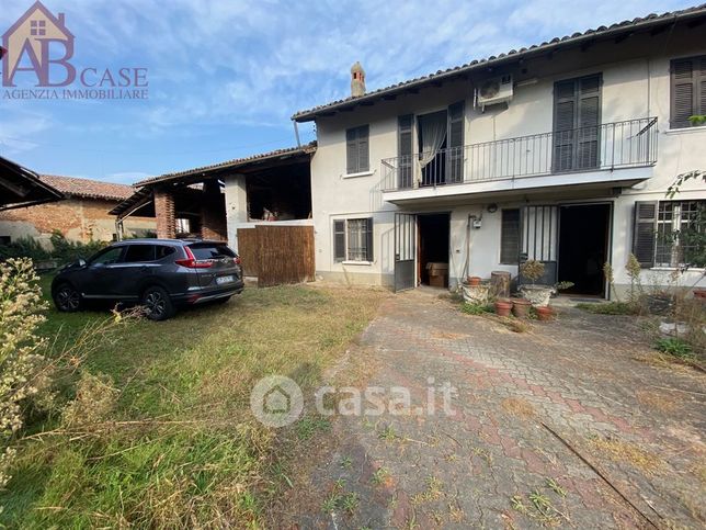 Casa indipendente in residenziale in Via Mazzini 8