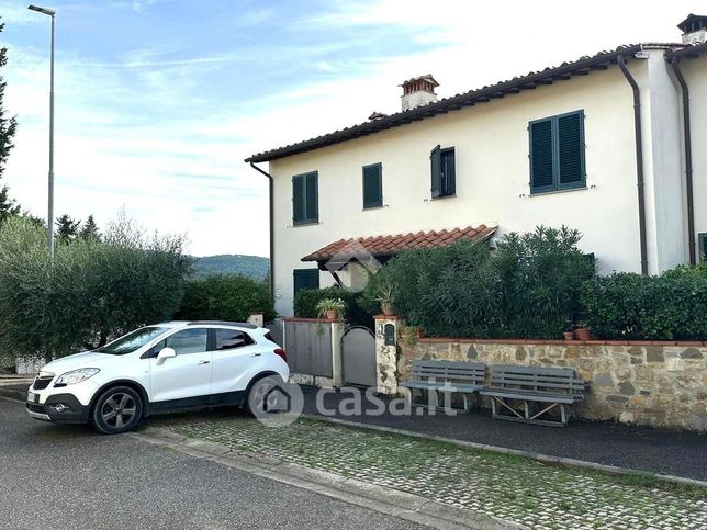 Villetta a schiera in residenziale in Via San Michele 18