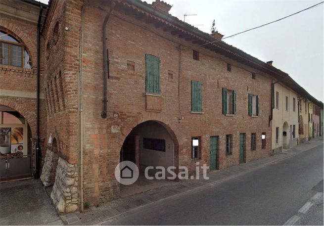 Casa indipendente in residenziale in Via G. Mazzini 37