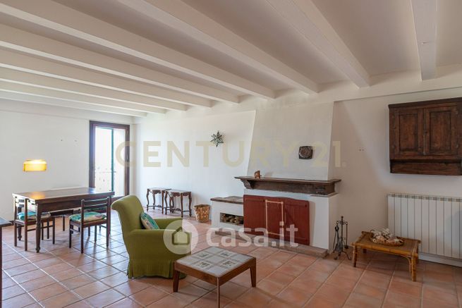 Appartamento in residenziale in Via M. Armellini 20