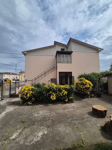 Appartamento in residenziale in Piazza Don Vittorio Galvani