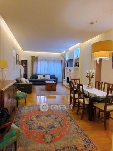 Appartamento in residenziale in Via di Donna Olimpia 175