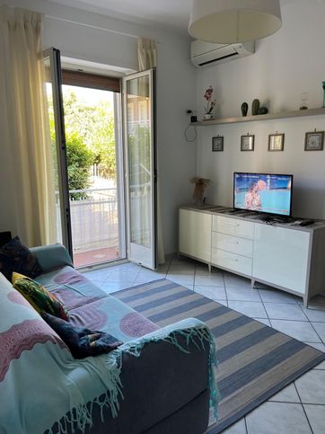 Appartamento in residenziale in Via Alessandro de Meo 12