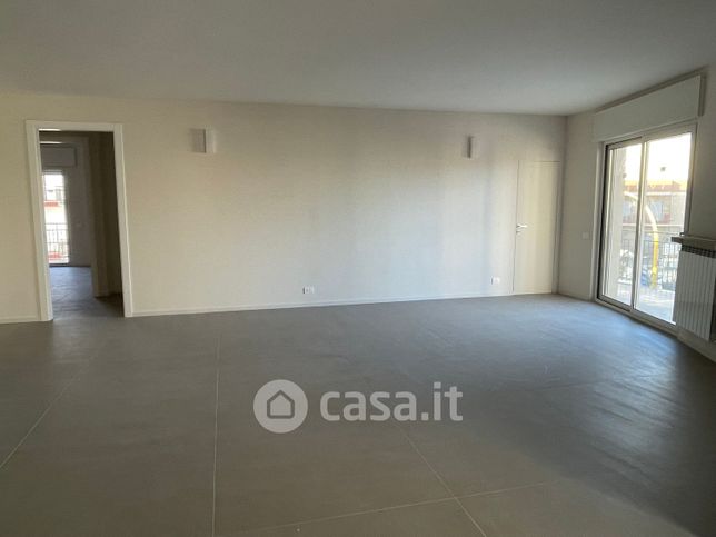 Appartamento in residenziale in Via Epifania Federico