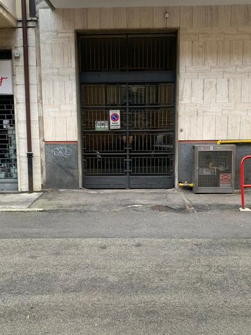 Garage/posto auto in residenziale in Via Rossini