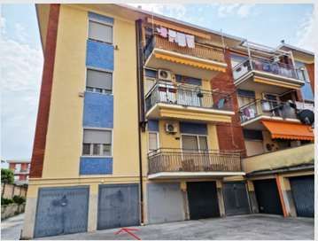 Appartamento in residenziale in Via A. Saffi 59
