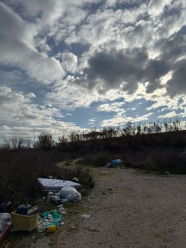 Terreno agricolo in commerciale in Via Signorelli a Patria