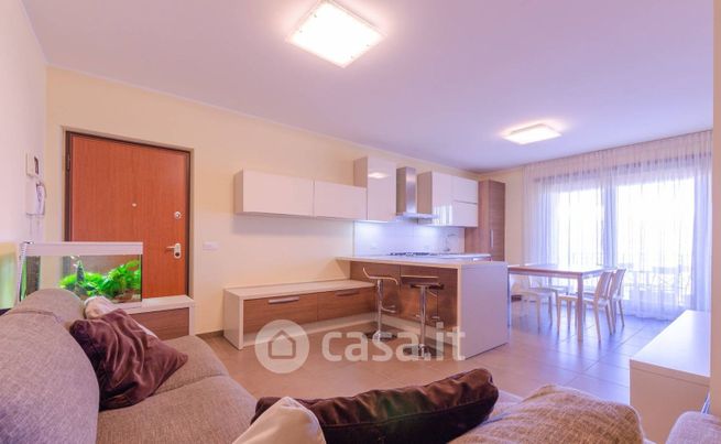 Appartamento in residenziale in Via La Costa 12 A