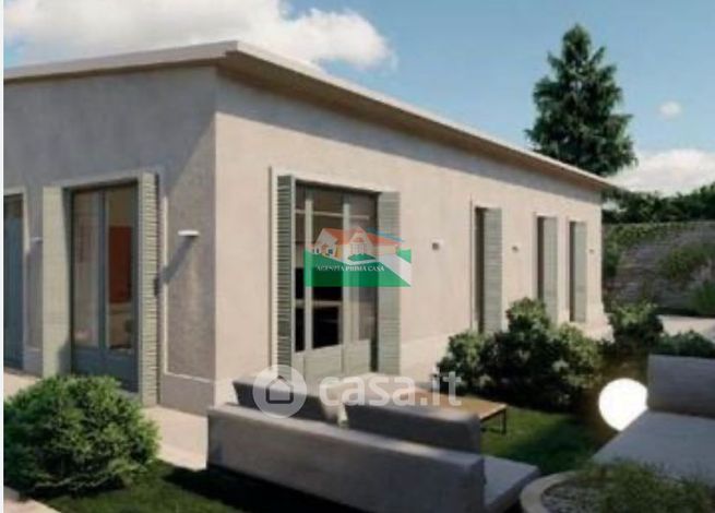 Casa indipendente in residenziale in Via Cella
