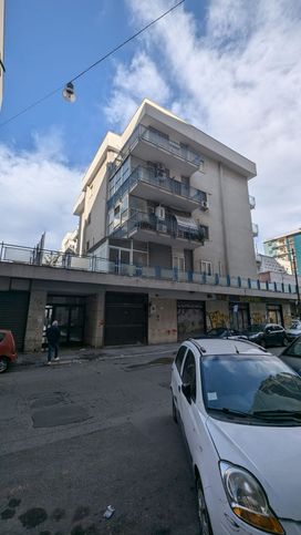 Garage/posto auto in residenziale in Via Falanto