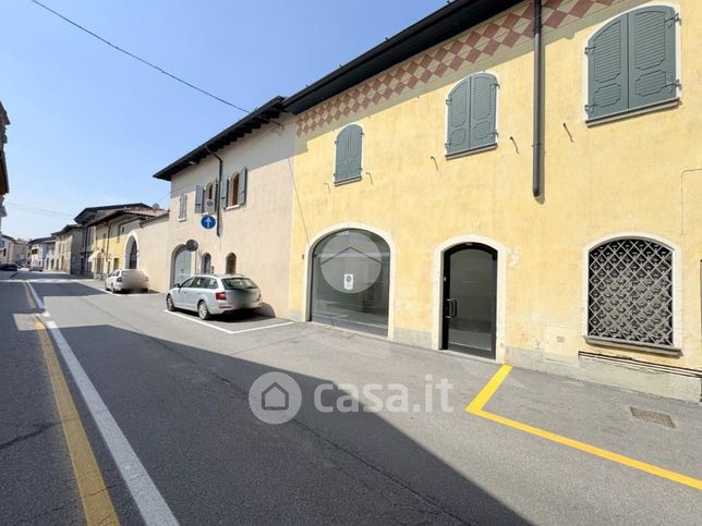 Ufficio in commerciale in Via Roma