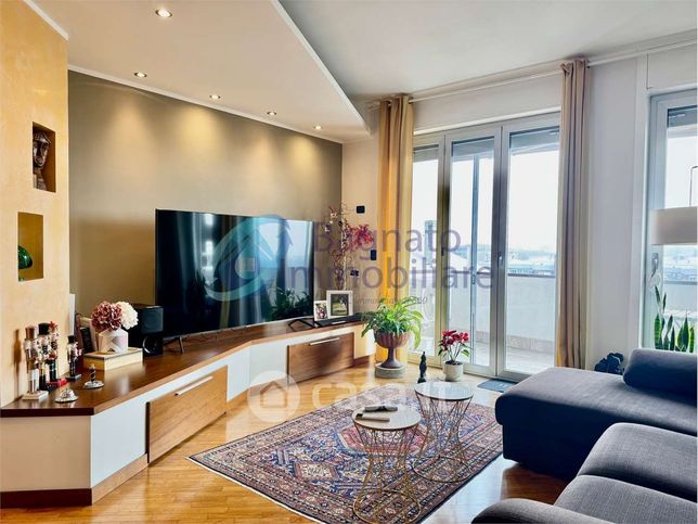 Appartamento in residenziale in Via Antonio D'Enricis 38