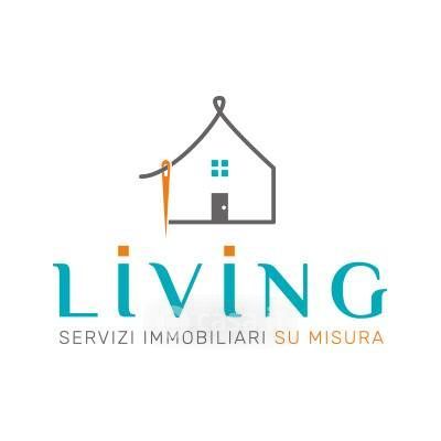 Capannone in commerciale in 