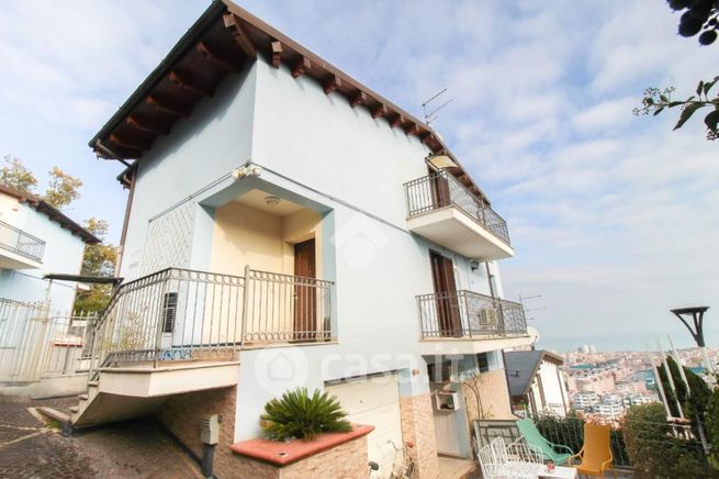 Villetta a schiera in residenziale in Via Chiappinello