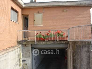 Box/posto auto in residenziale in Via Fonteserpe