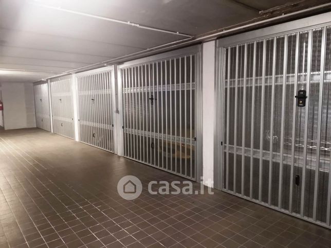 Garage/posto auto in residenziale in Via Caprie 18