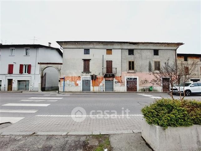 Appartamento in residenziale in Via Valcamonica