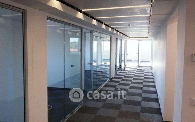 Ufficio in commerciale in Via Ostiense 131