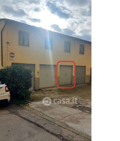 Box/posto auto in residenziale in Via Lungo l'Affrico 156 A