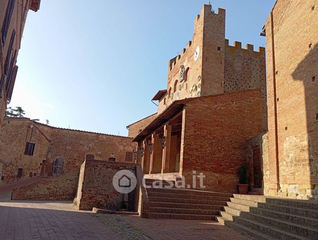 Appartamento in residenziale in Via delle Mura