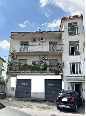 Appartamento in residenziale in Via Circumvallazione 313