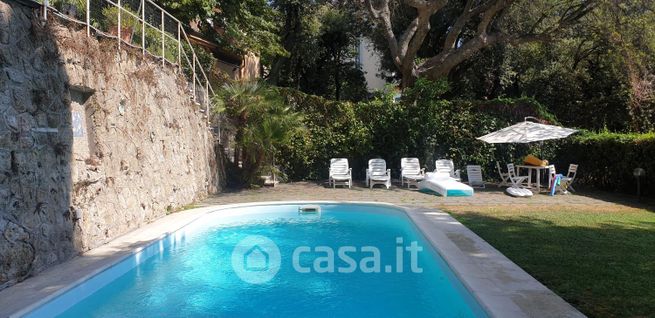 Villa in residenziale in Viale Cortina d'Ampezzo