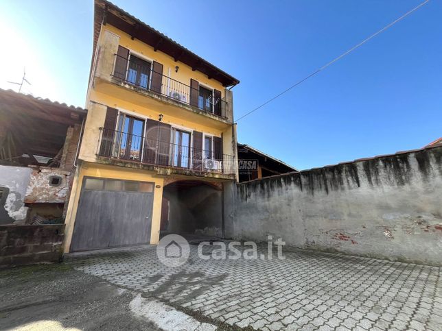 Casa indipendente in residenziale in Via Cavour