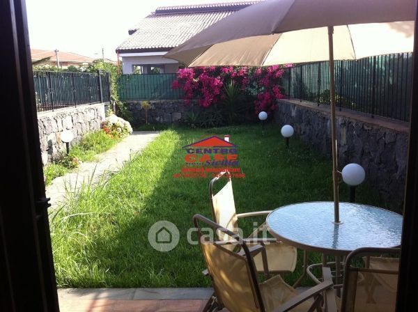 Villetta a schiera in residenziale in Strada 8 11