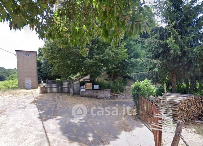 Villetta a schiera in residenziale in Via Monte Ceraso 32