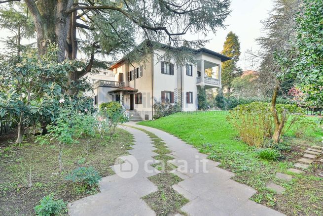 Casa indipendente in residenziale in Via Francesco Baracca