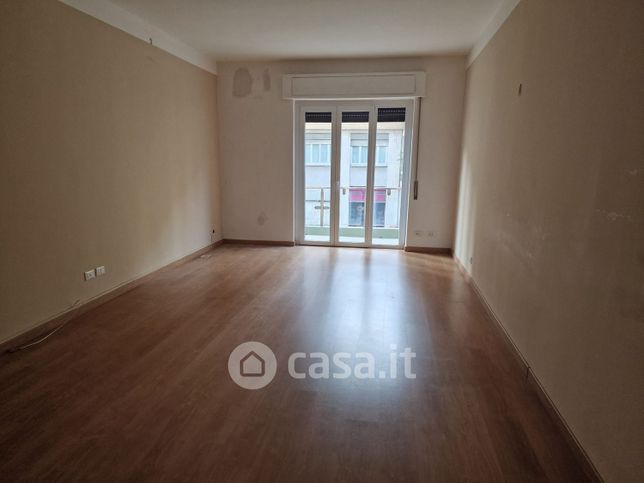 Appartamento in residenziale in Via Luigi Canonica 20