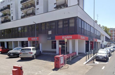 Ufficio in commerciale in Via Vito Giuseppe Galati 24