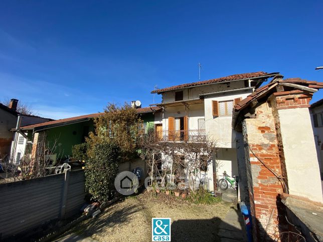 Casa indipendente in residenziale in Via Cesare Battisti