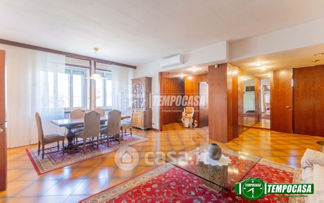Casa indipendente in residenziale in Via Guglielmo Marconi