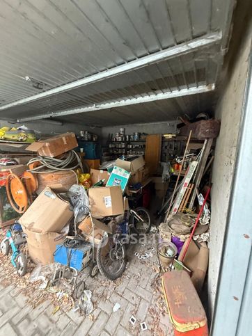Box/posto auto in residenziale in Via Alpi Graie