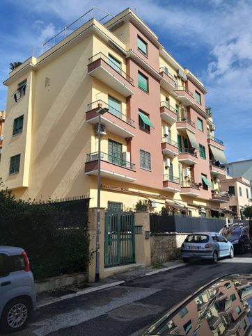 Appartamento in residenziale in Via Augusto Sindici 5