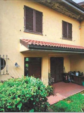 Casa bi/trifamiliare in residenziale in Via delle Macine