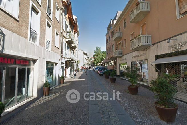 Casa indipendente in residenziale in Via Abramo Lincoln